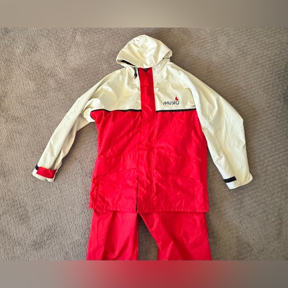 Vintage Men's Musto Sailing Suit Set With Jacket and Pants Red White Size Large - Picture 3 of 16